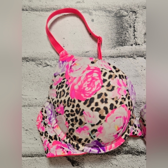 PINK Victoria's Secret Floral and Leopard Print Bra - Picture 2 of 11